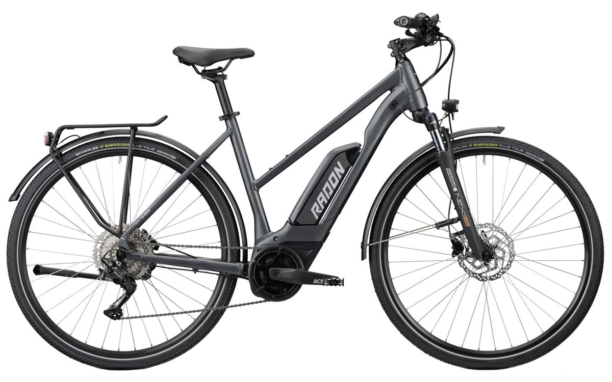 E-trekking-bike rental in Malaga – Open frame e-bike hybrid