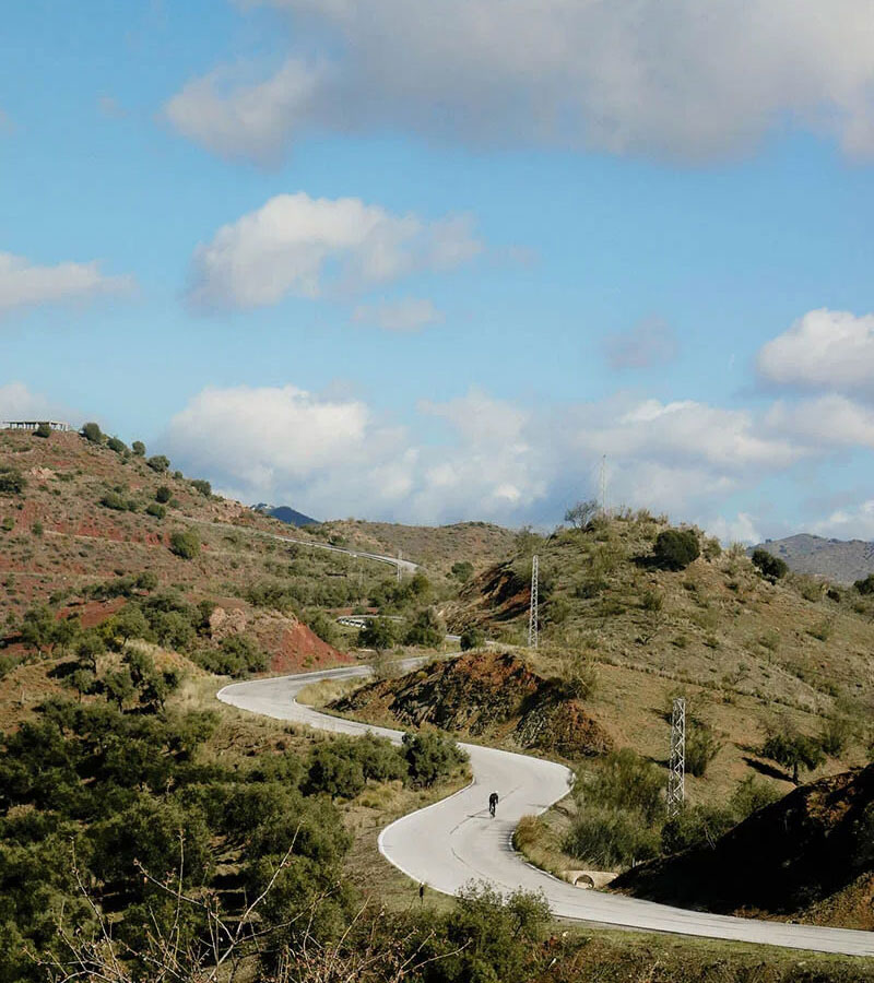 Serpentine road to Almogia – cyclingn routes from Malaga