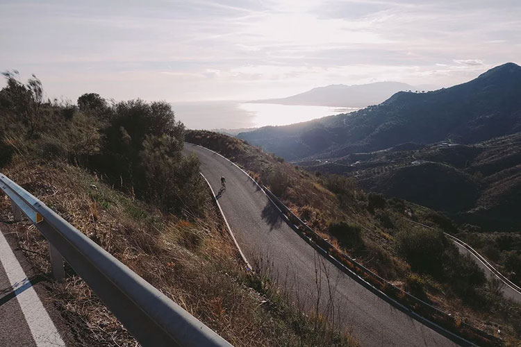 Cycling to Puerto del Leon – one day bike route from Malaga